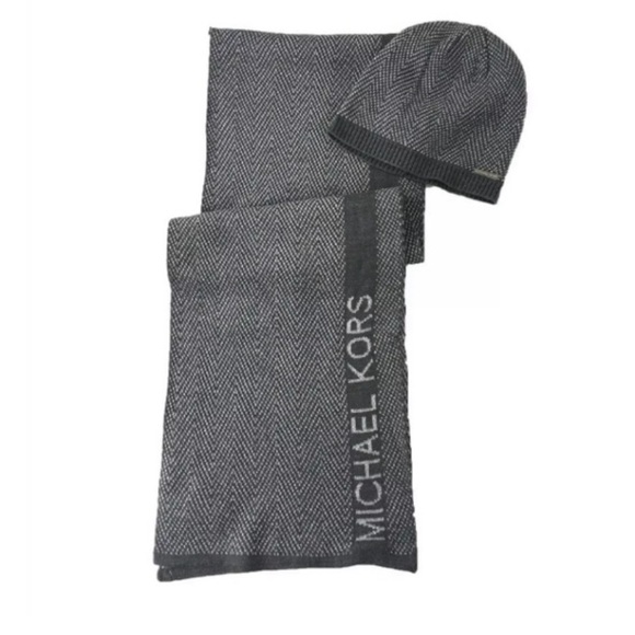 NWT Michael Kors Metallic Scarf & Hat Set - Picture 4 of 10